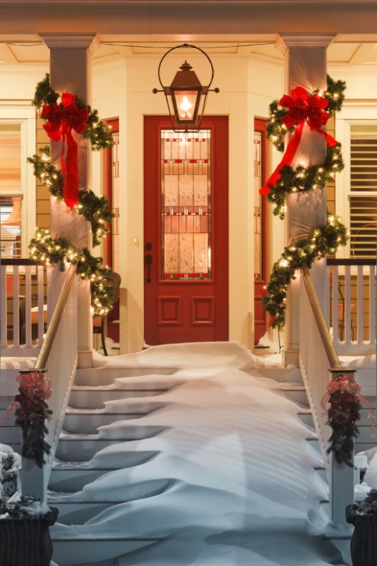 porch- wrapped garland