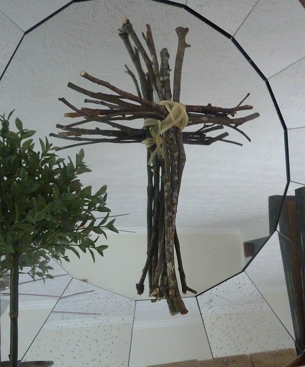 spring mantel twig cross